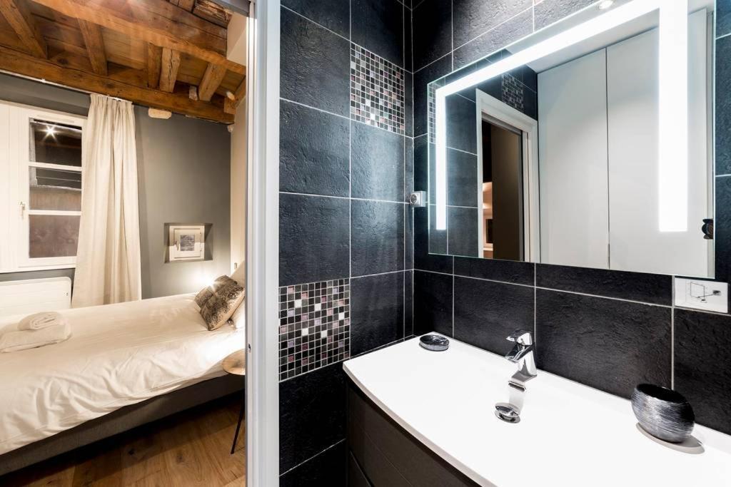 Beau Bijou Au Coeur Du Vieux Lyon Ail Apartment Exterior photo